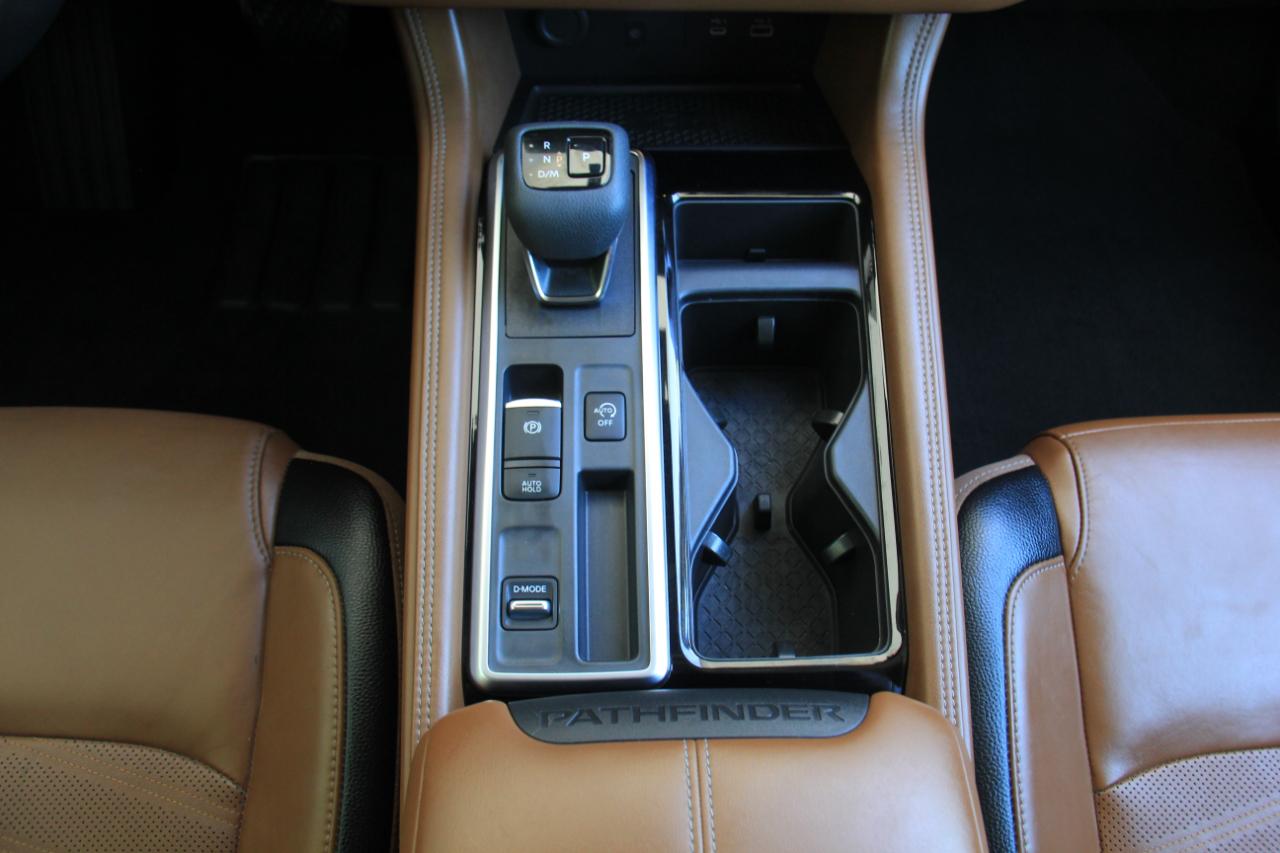 Nissan Pathfinder Platinum 2024