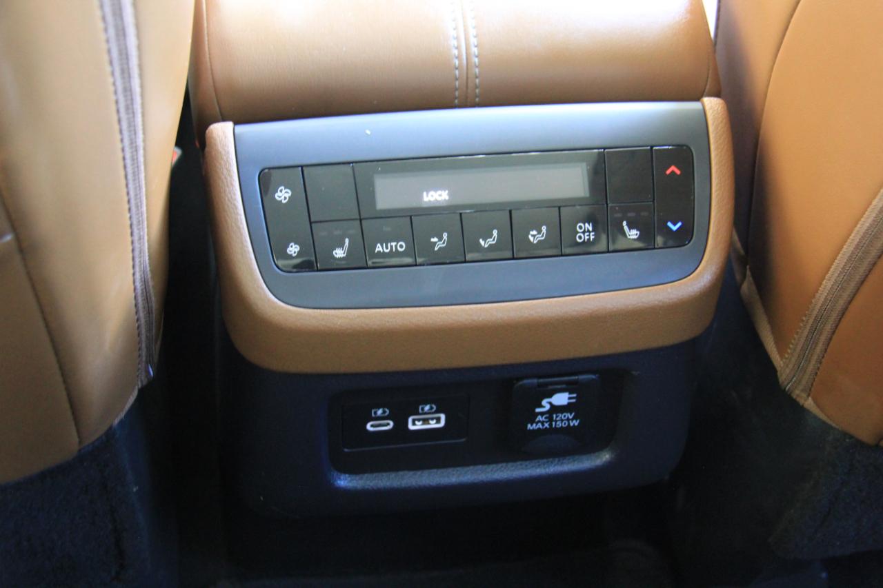 Nissan Pathfinder Platinum 2024