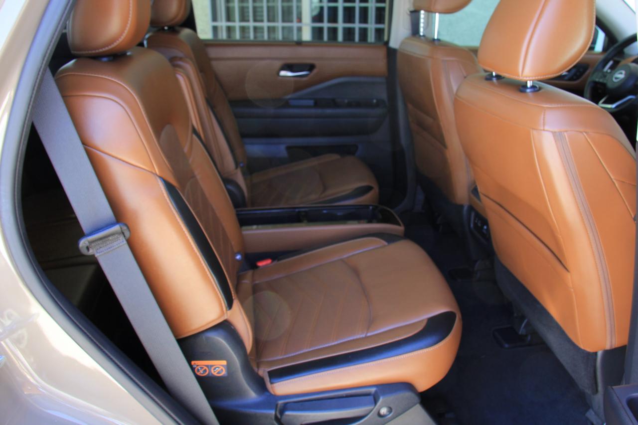 Nissan Pathfinder Platinum 2024