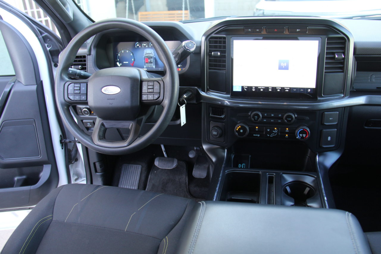 Ford F-150 STX SuperCab 2WD 2024