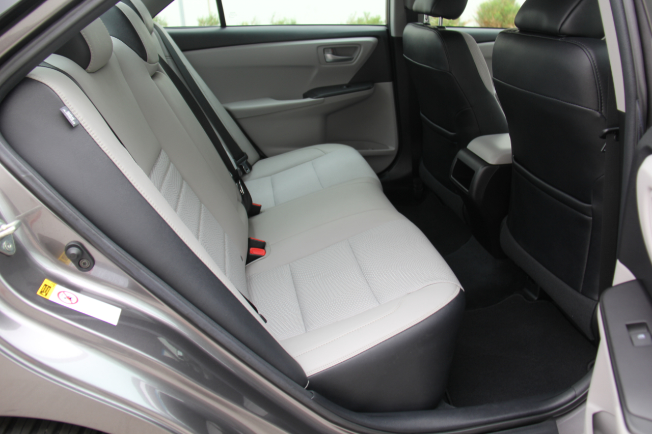 Toyota Camry SE 2017