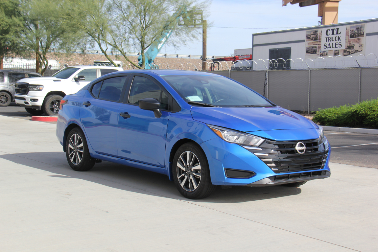 Nissan Versa S CVT 2024