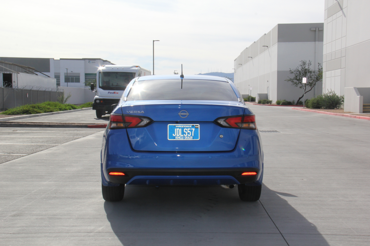 Nissan Versa S CVT 2024