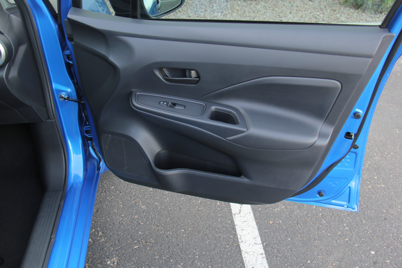 Nissan Versa S CVT 2024