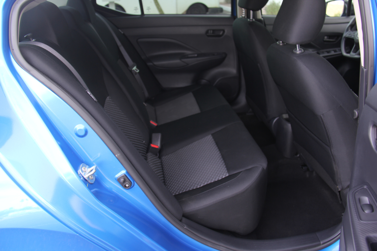 Nissan Versa S CVT 2024