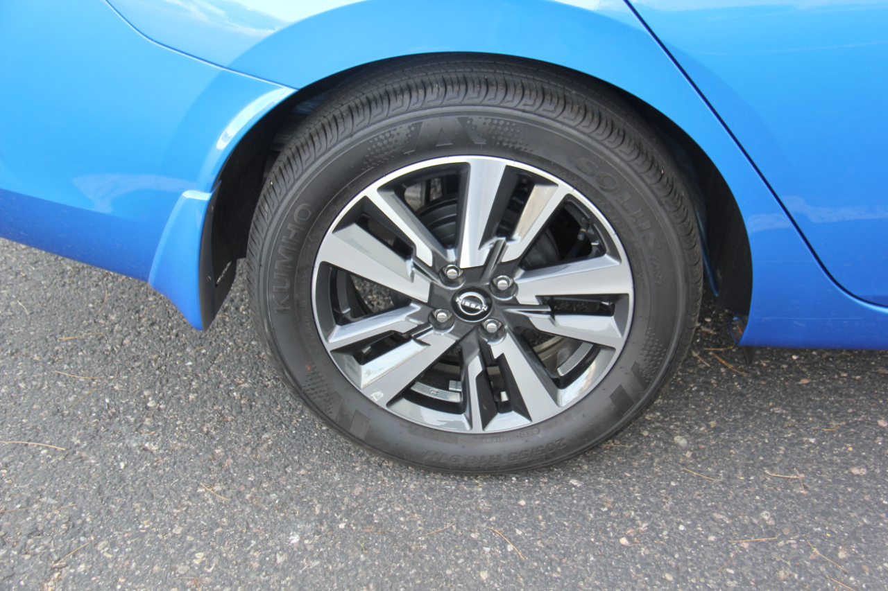 Nissan Versa S CVT 2024