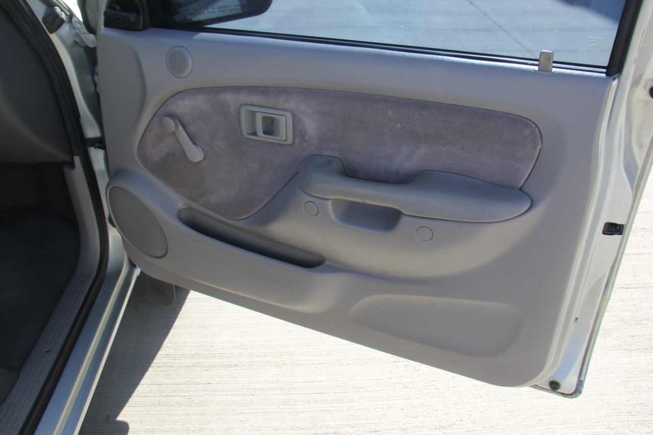 Toyota Tacoma 2WD 2002