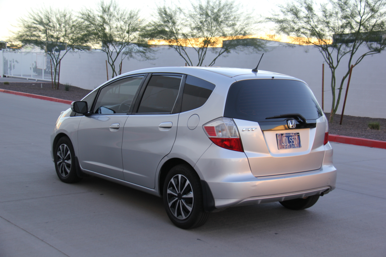 Honda Fit 5-Speed AT 2013