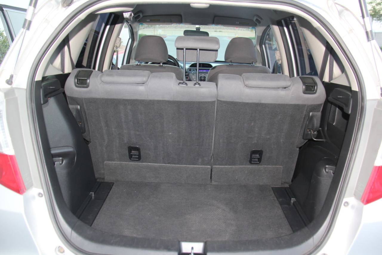 Honda Fit 5-Speed AT 2013