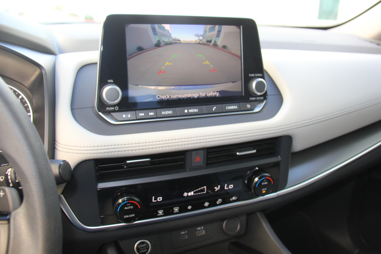 Nissan Rogue SV 2023