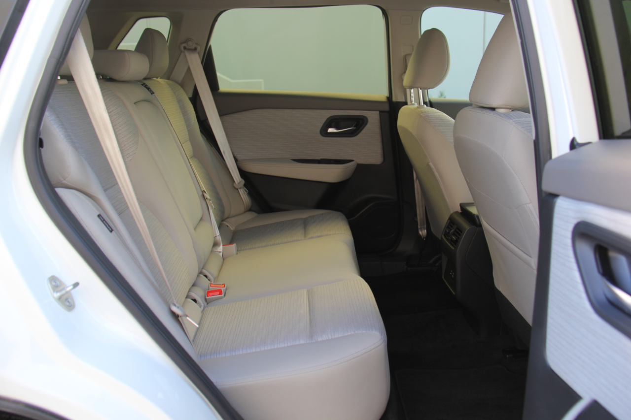 Nissan Rogue SV 2023