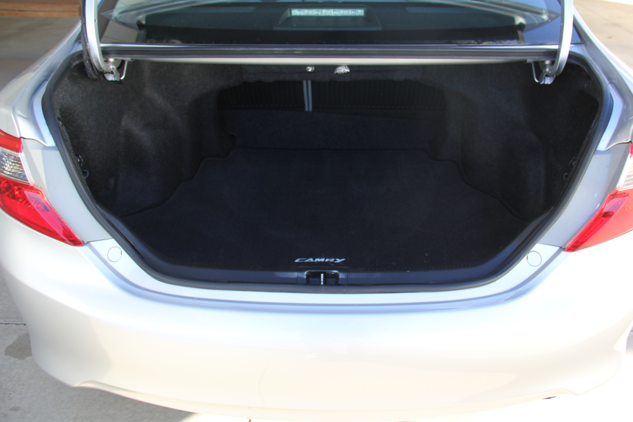 Toyota Camry LE 2012