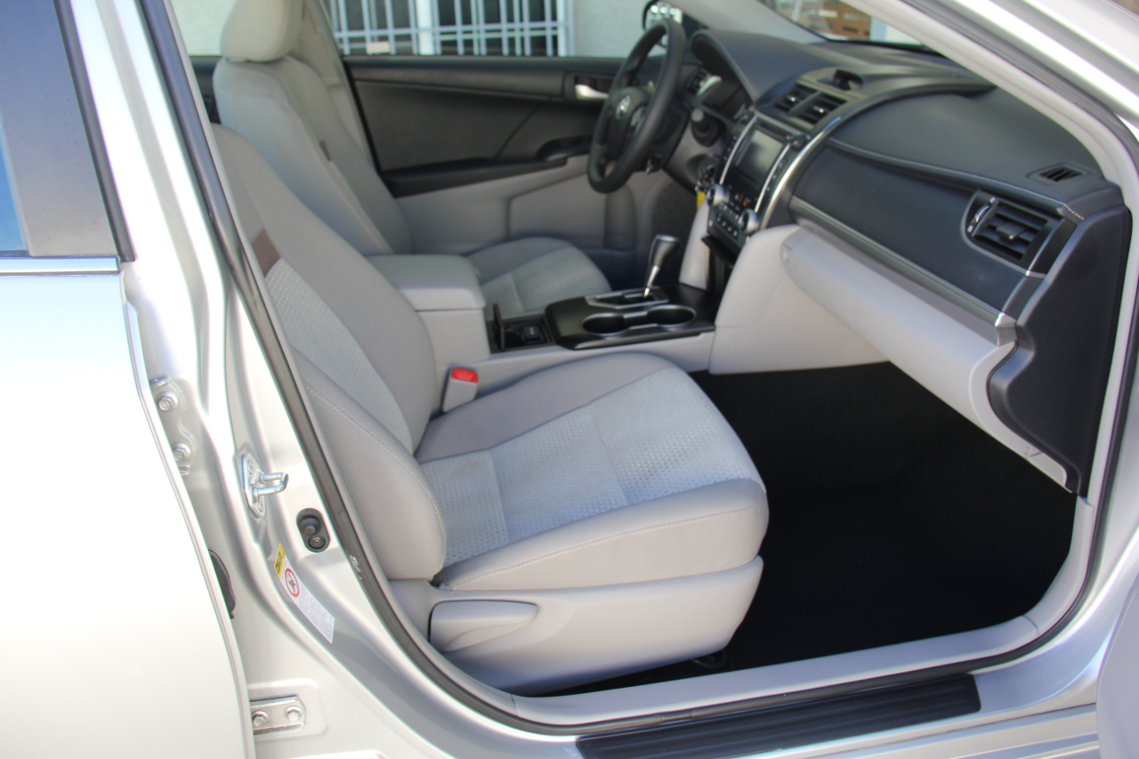 Toyota Camry LE 2012