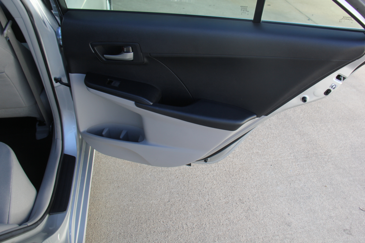 Toyota Camry LE 2012