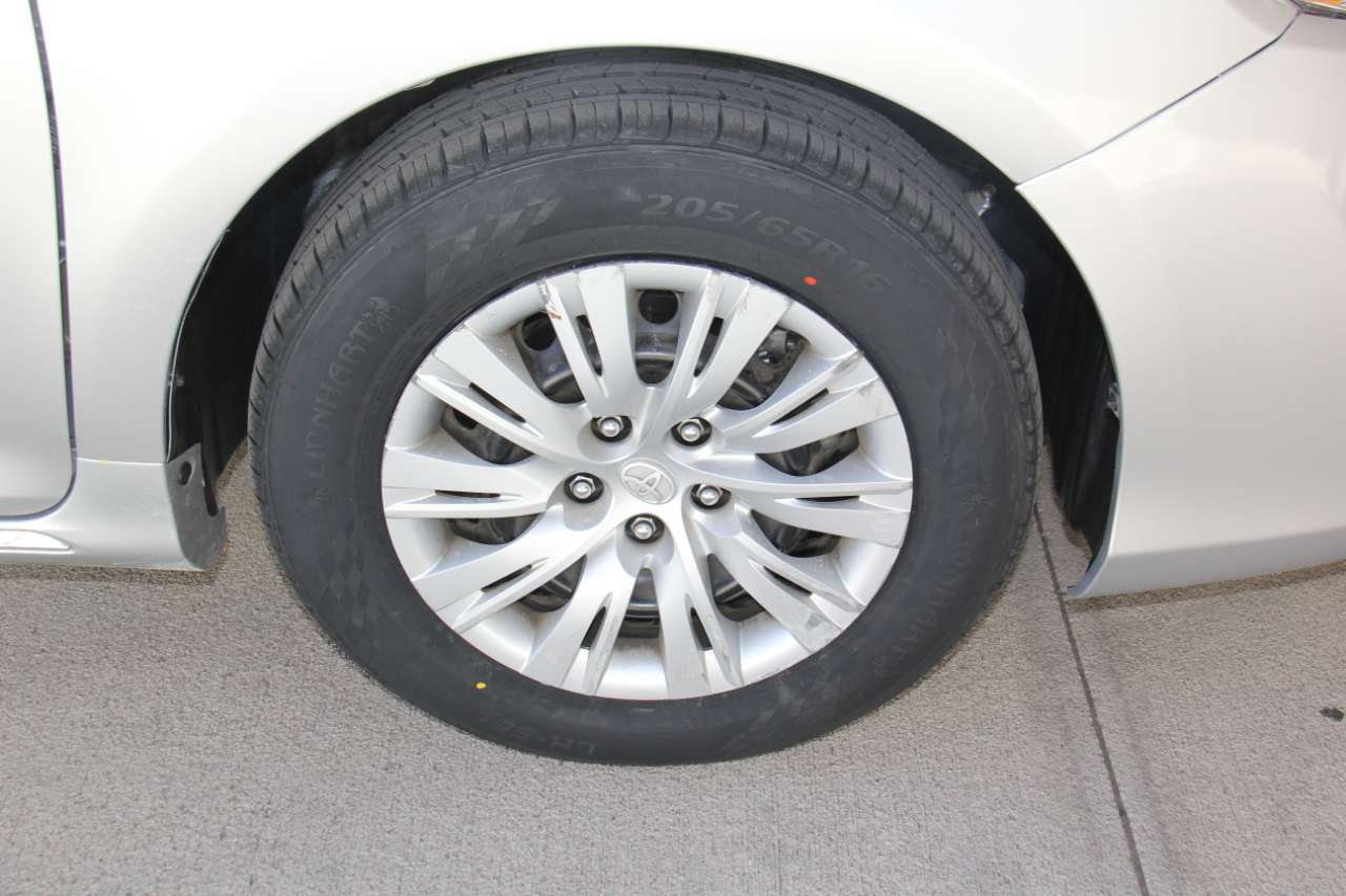 Toyota Camry LE 2012