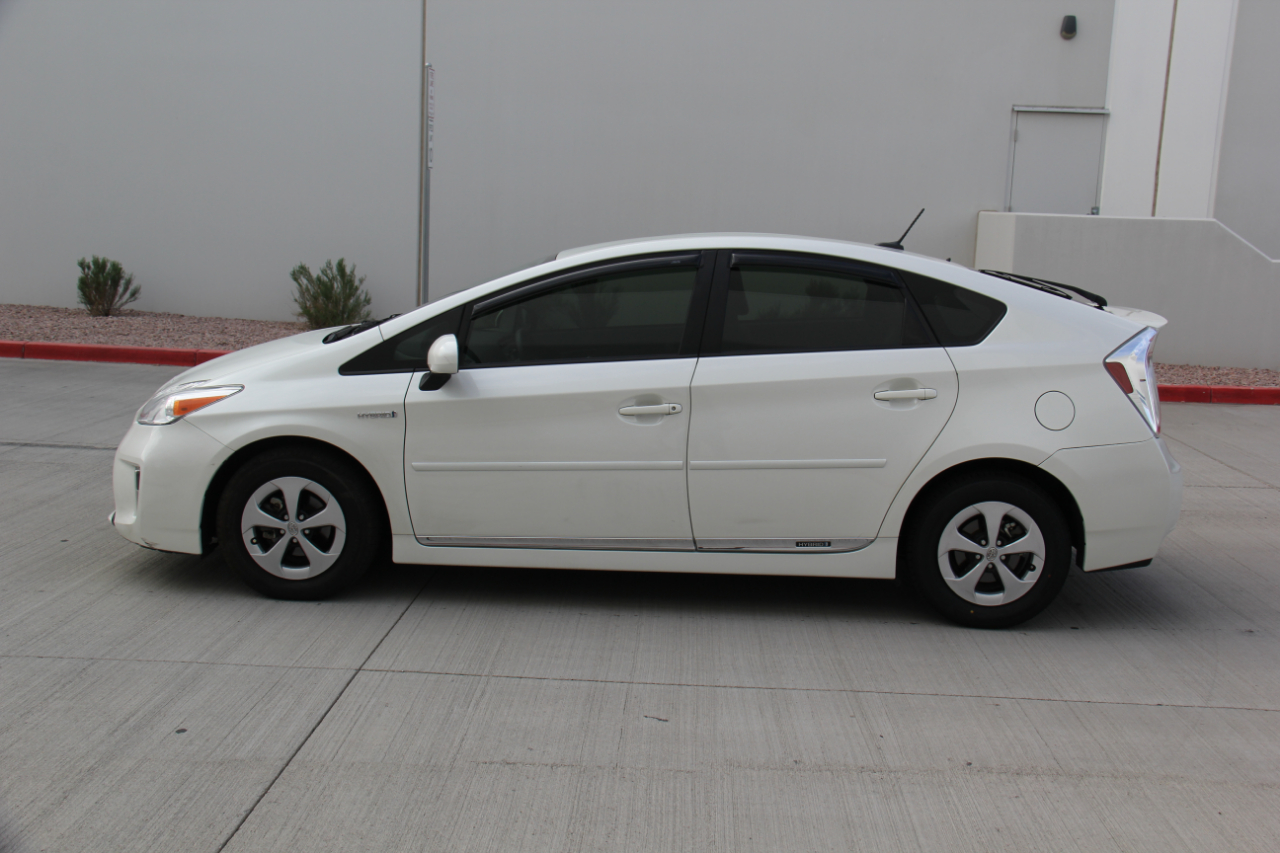 Toyota Prius One 2015