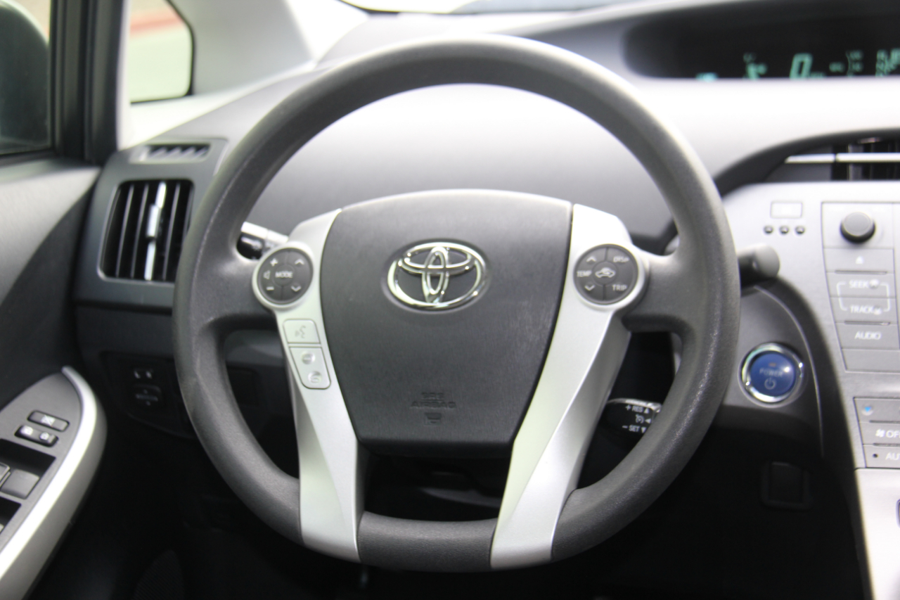 Toyota Prius One 2015