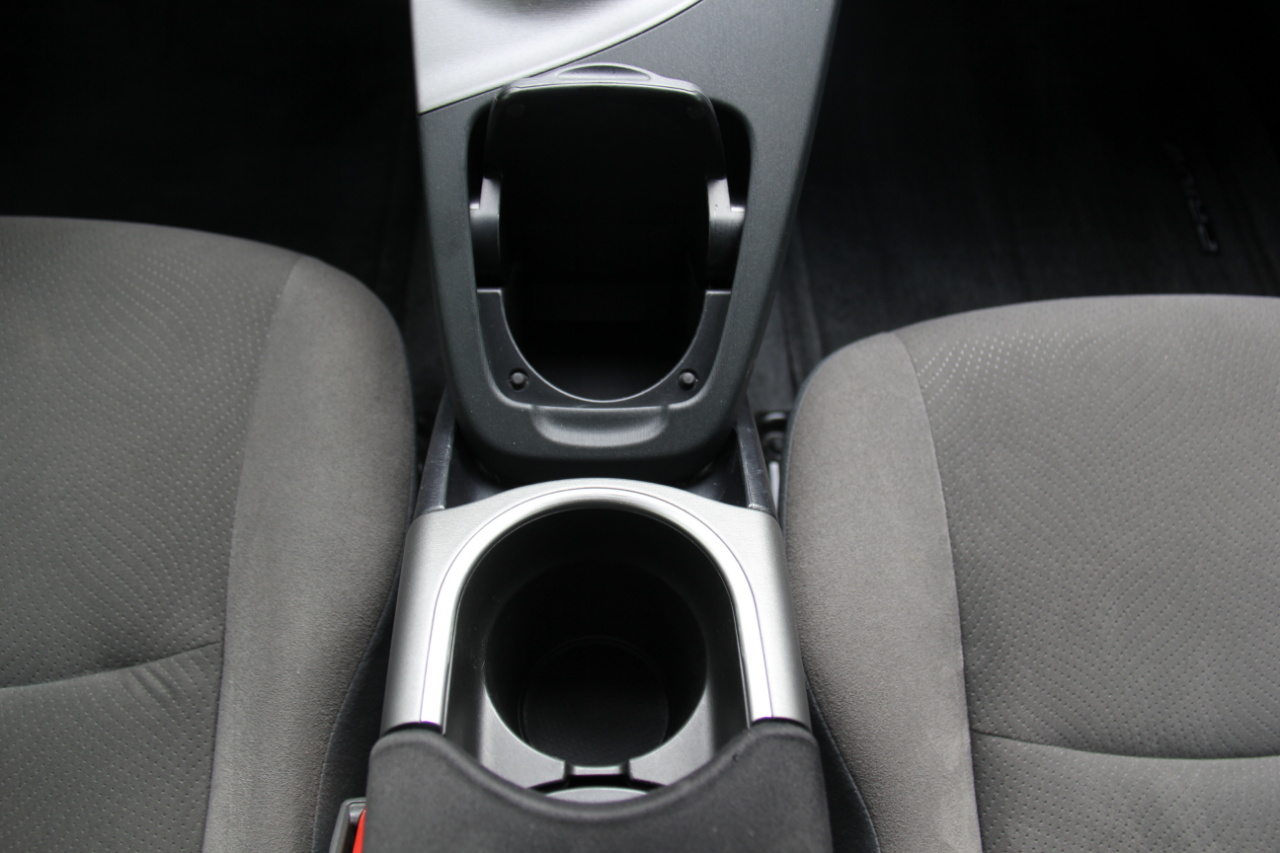 Toyota Prius One 2015