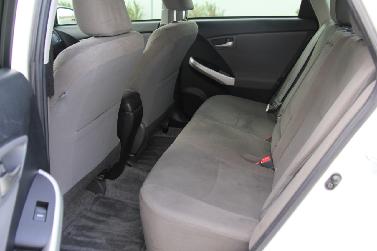 Toyota Prius One 2015