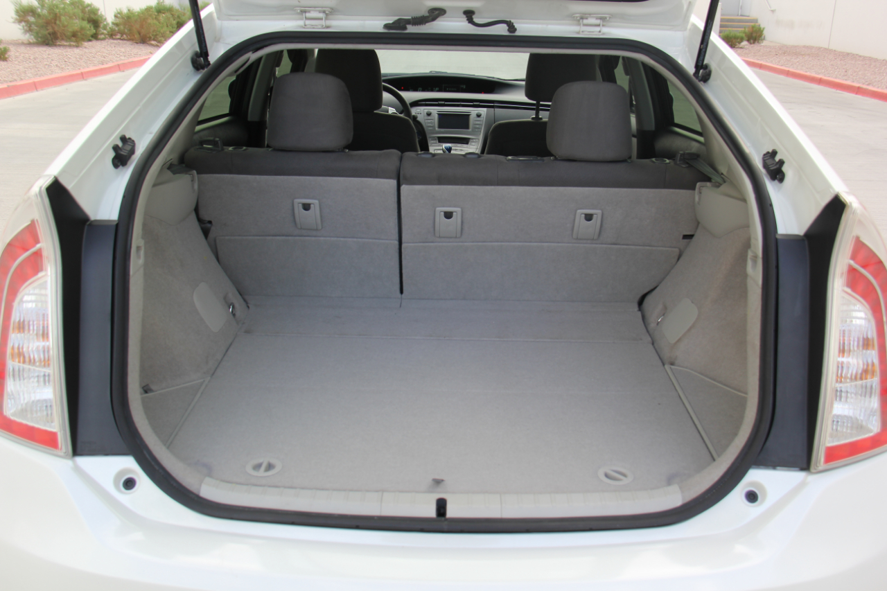 Toyota Prius One 2015