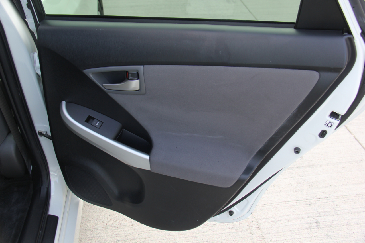 Toyota Prius One 2015