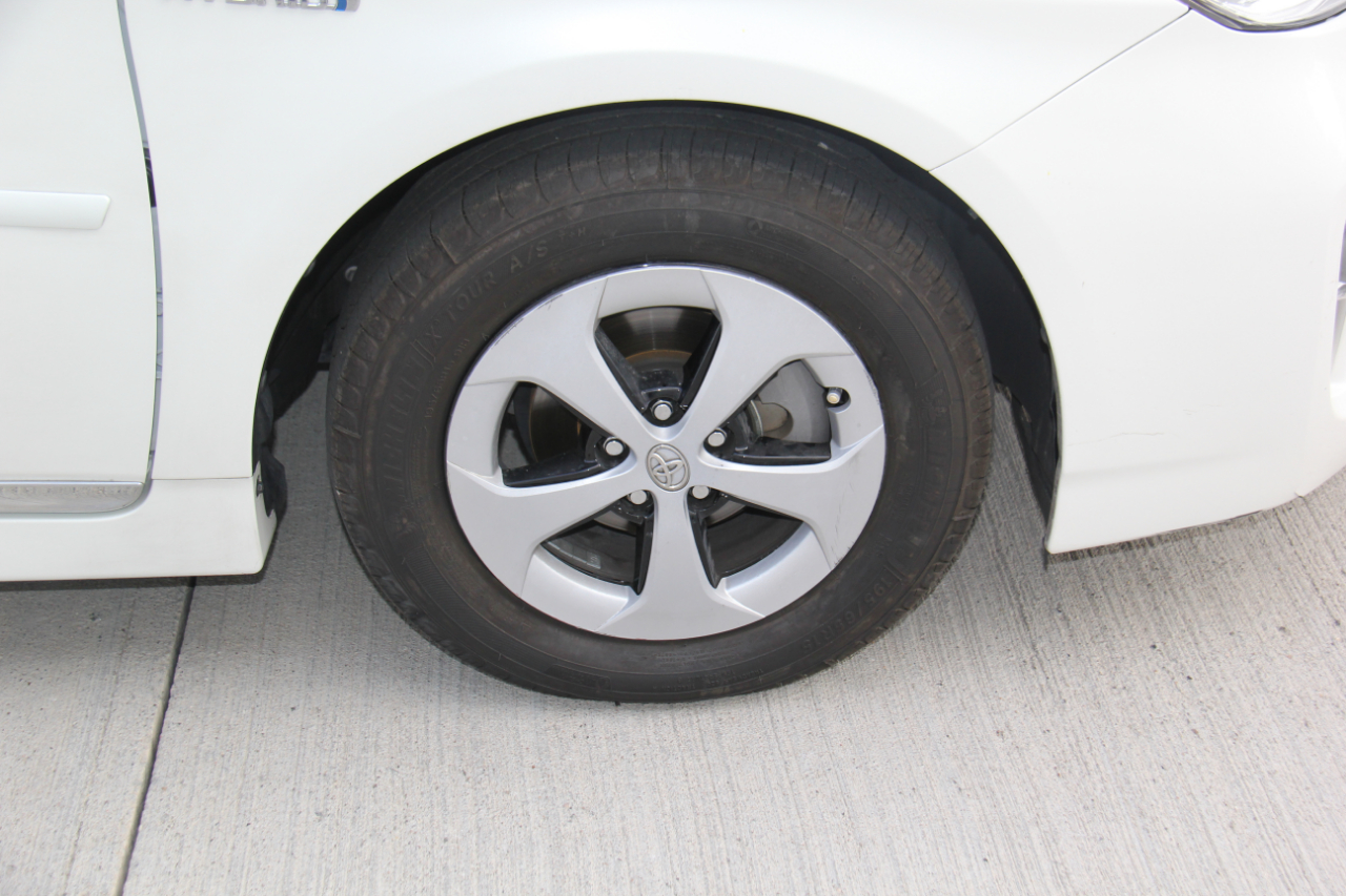 Toyota Prius One 2015