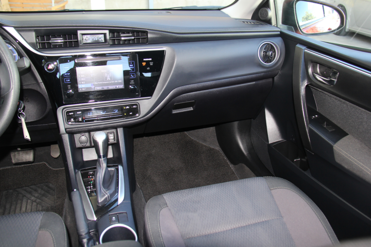 Toyota Corolla LE 2017