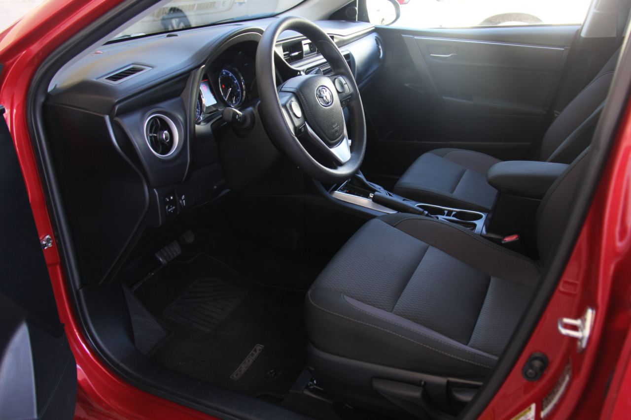 Toyota Corolla LE 2017