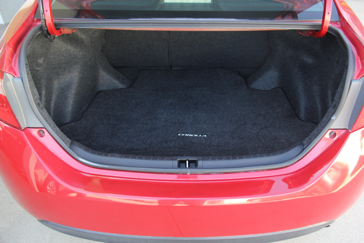 Toyota Corolla LE 2017