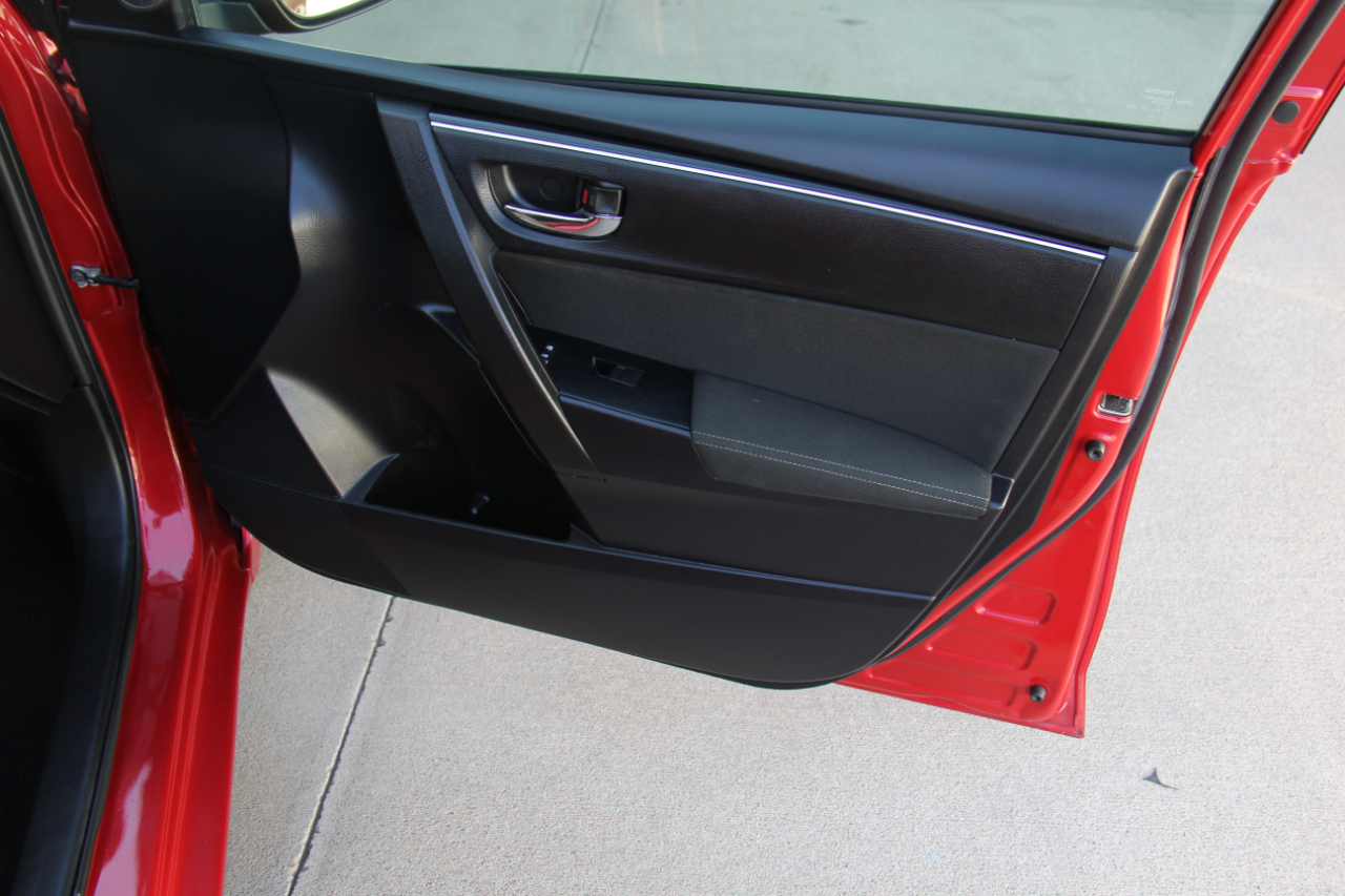 Toyota Corolla LE 2017