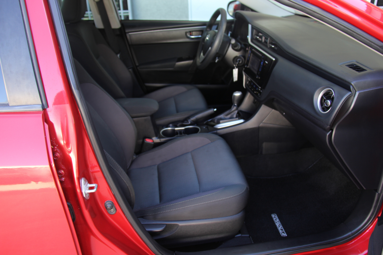 Toyota Corolla LE 2017