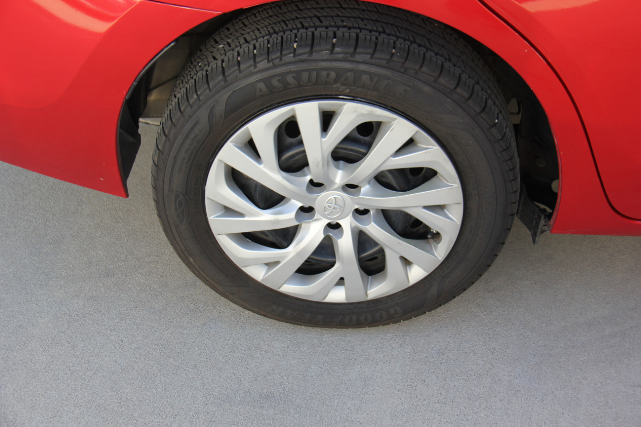 Toyota Corolla LE 2017