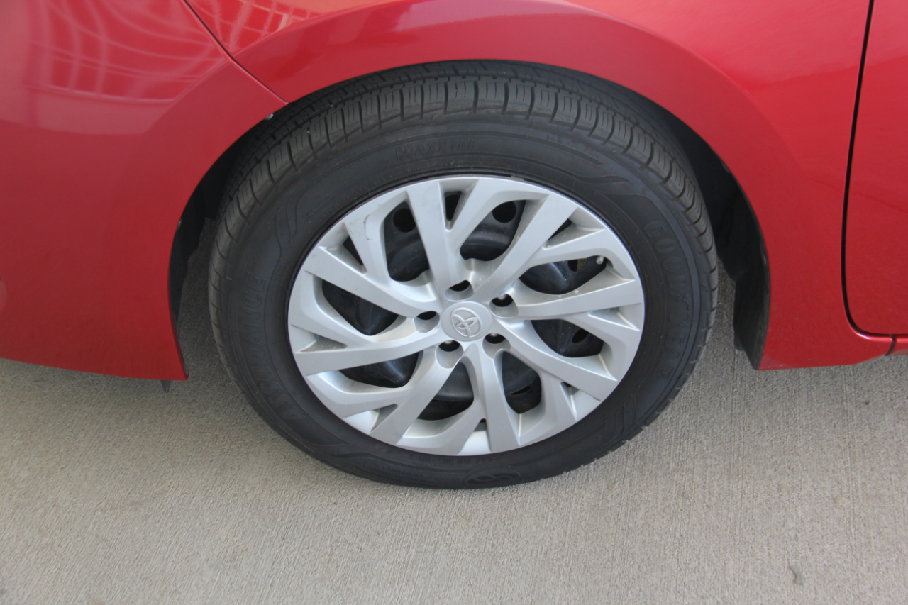 Toyota Corolla LE 2017