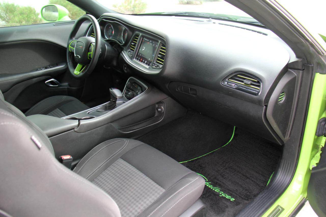 Dodge Challenger SXT 2019