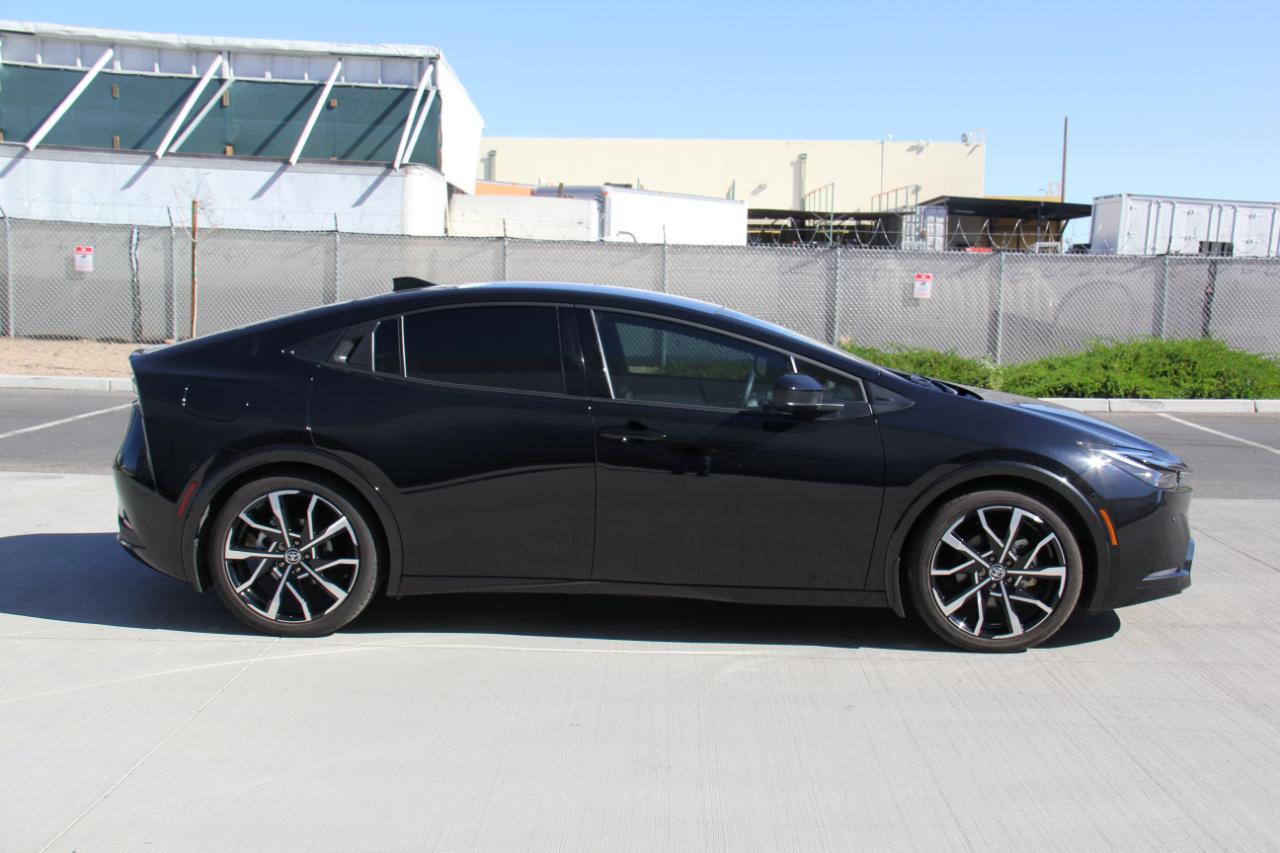 Toyota Prius Plug-In Hybrid XSE Premium 2025