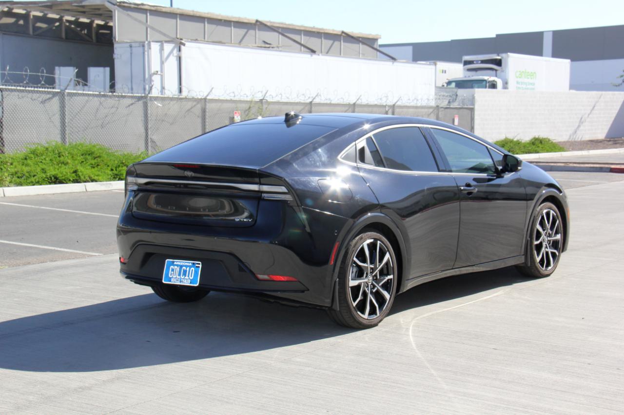 Toyota Prius Plug-In Hybrid XSE Premium 2025