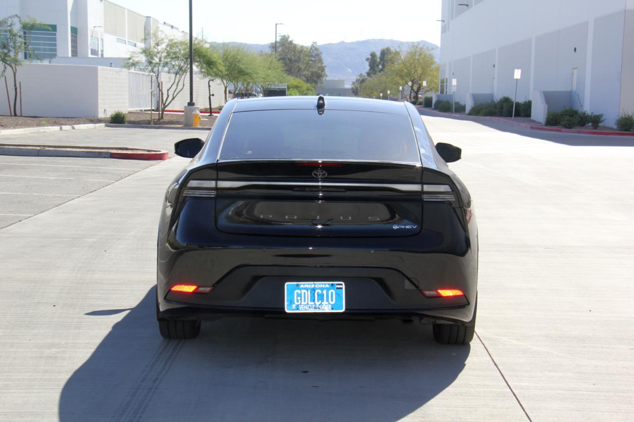 Toyota Prius Plug-In Hybrid XSE Premium 2025