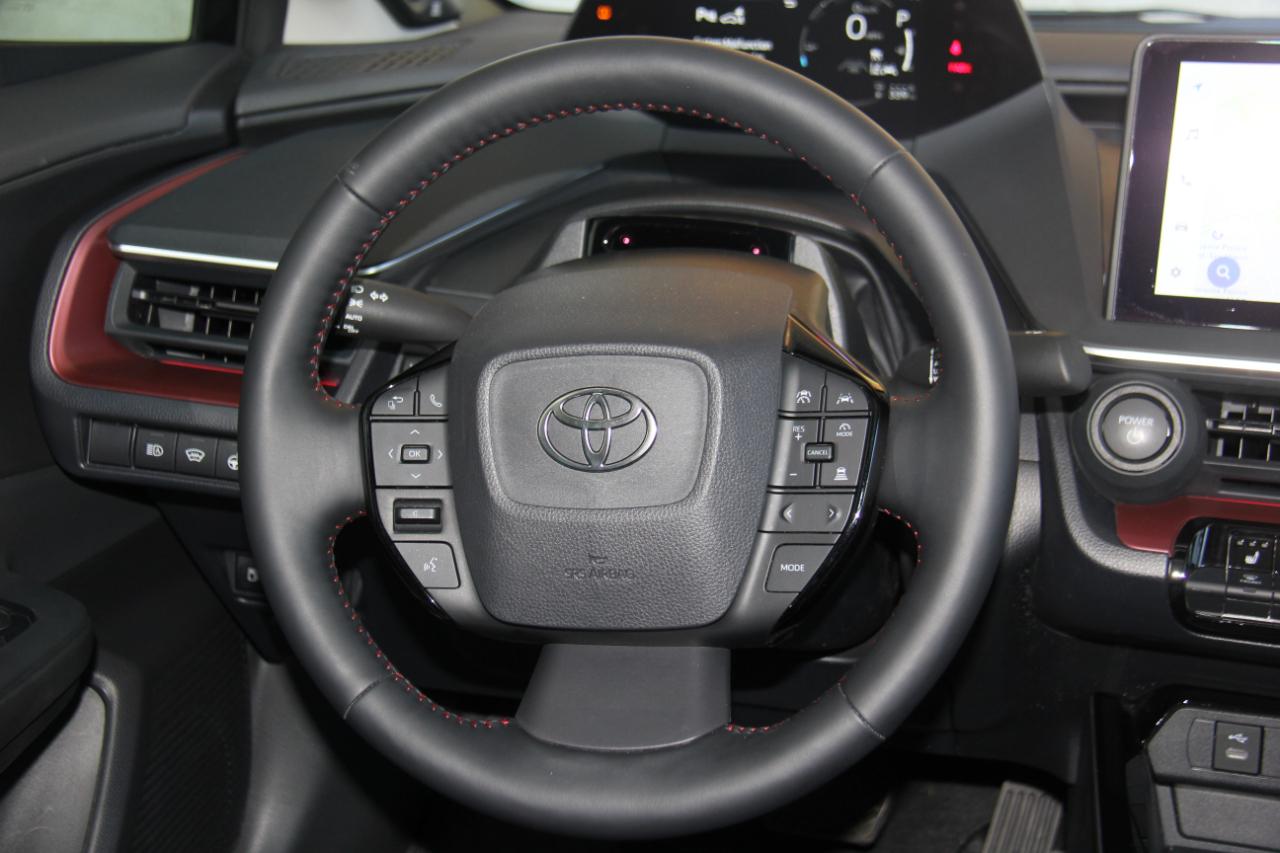 Toyota Prius Plug-In Hybrid XSE Premium 2025