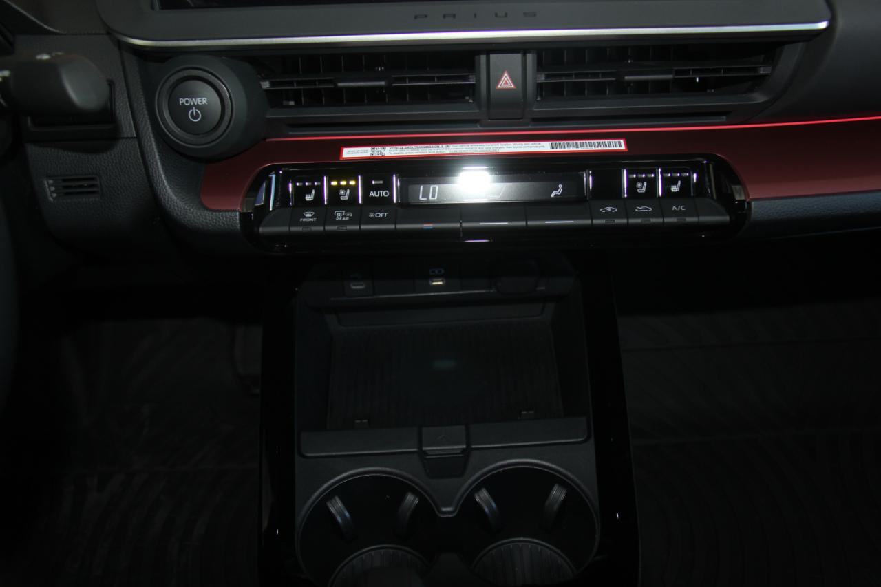 Toyota Prius Plug-In Hybrid XSE Premium 2025