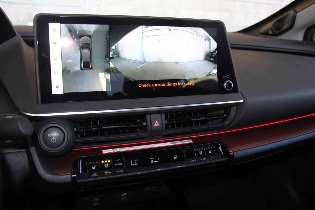 Toyota Prius Plug-In Hybrid XSE Premium 2025