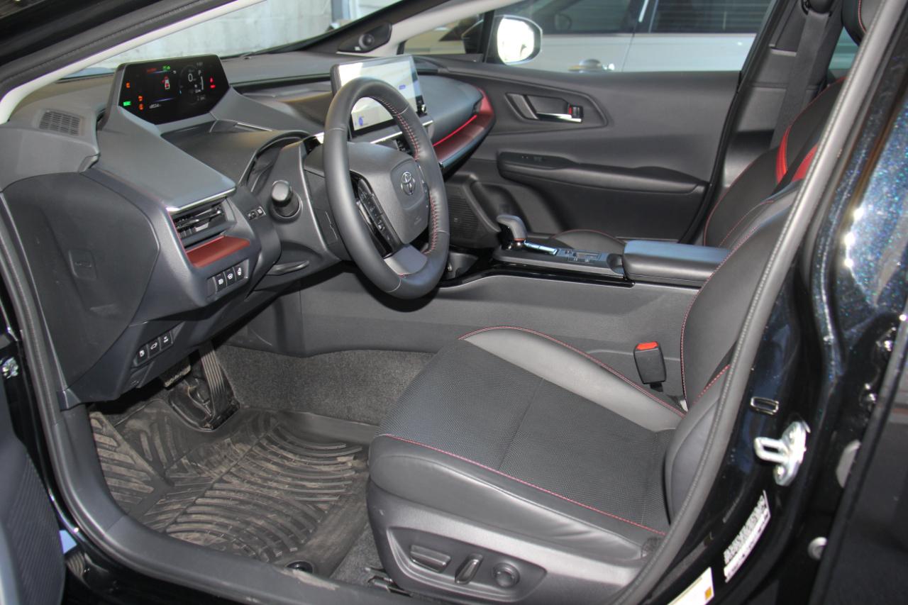 Toyota Prius Plug-In Hybrid XSE Premium 2025