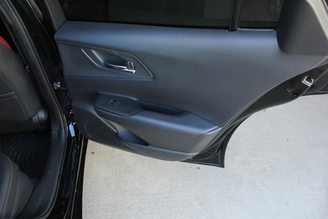 Toyota Prius Plug-In Hybrid XSE Premium 2025