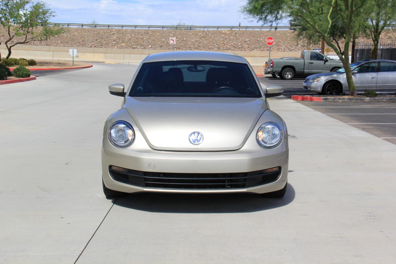 Volkswagen Beetle  2012