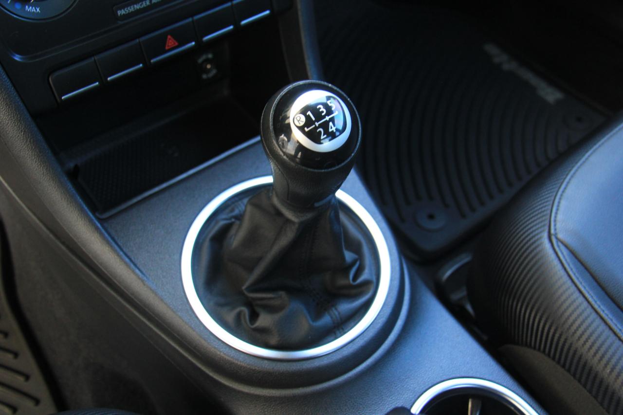 Volkswagen Beetle  2012