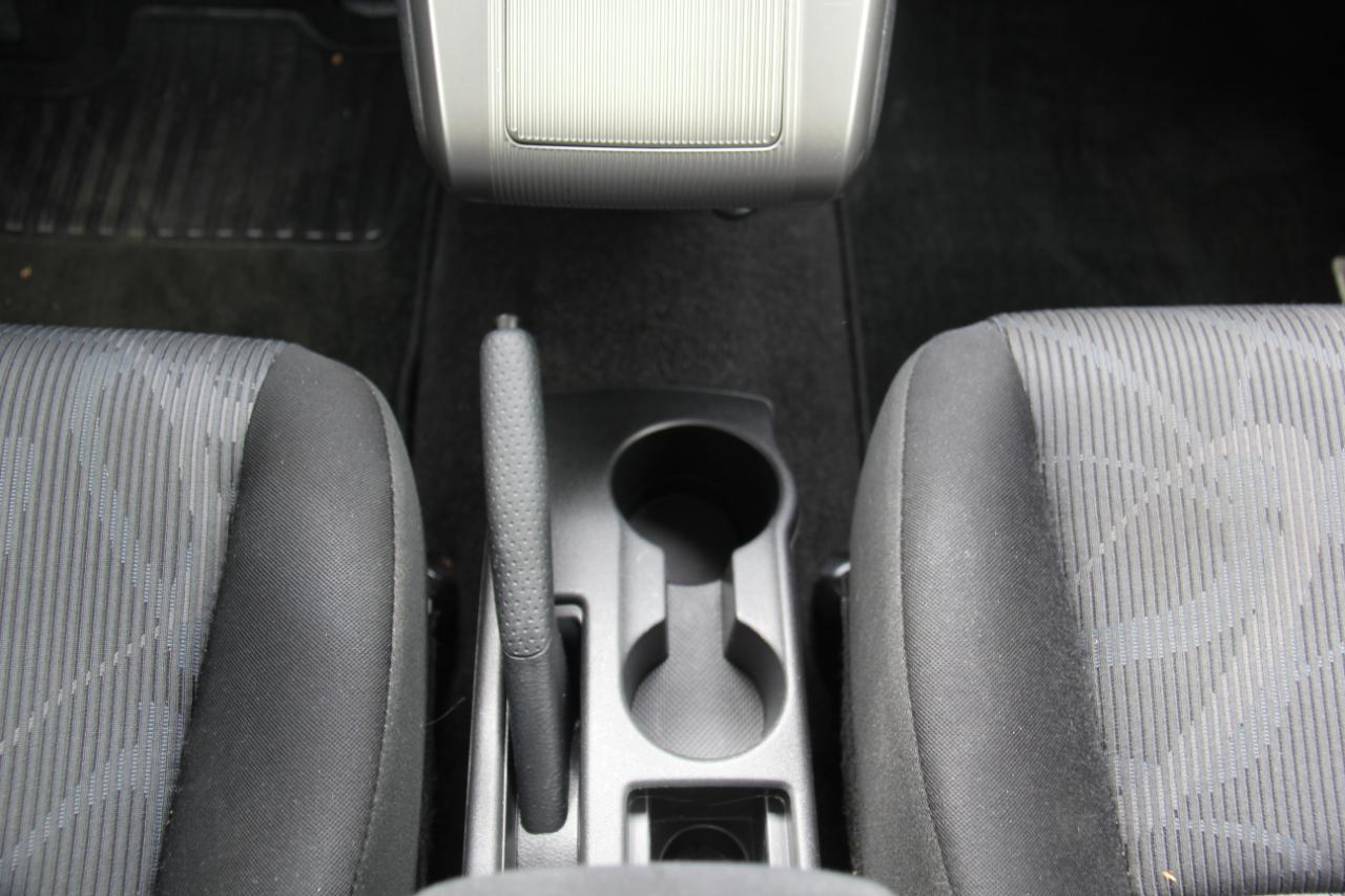 Scion xB 5-Door Wagon 4-Spd AT 2012