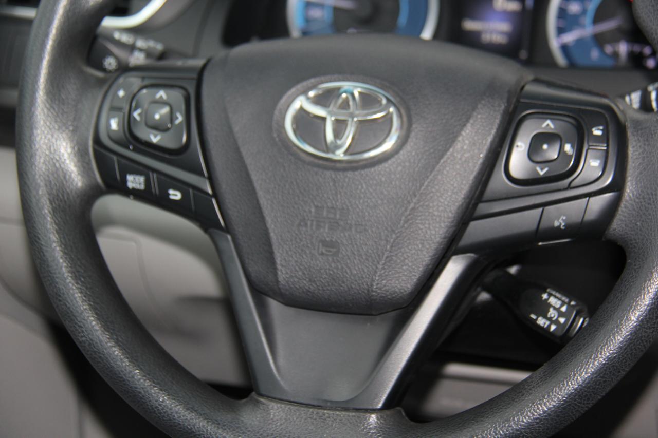 Toyota Camry Hybrid LE 2017