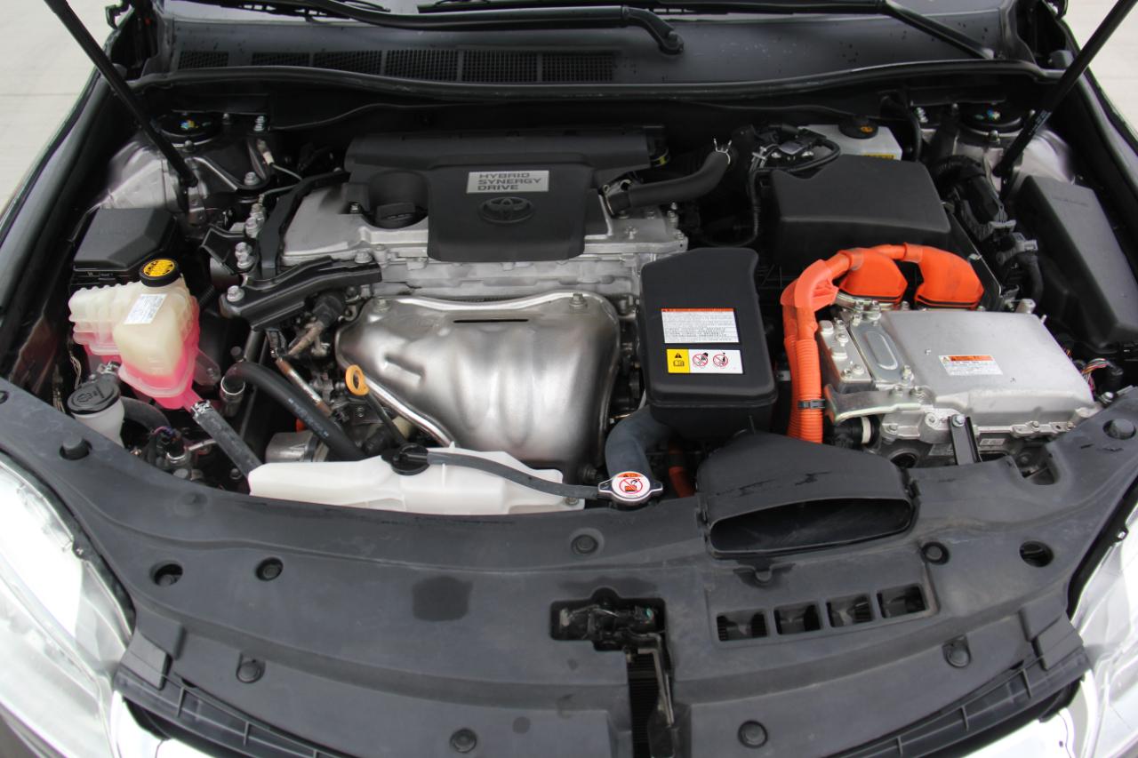 Toyota Camry Hybrid LE 2017