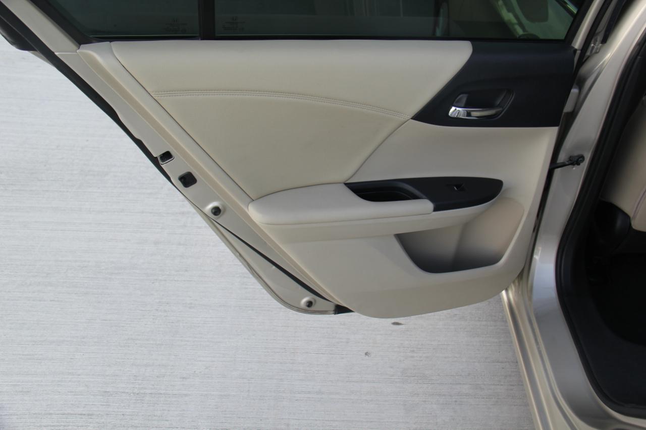 Honda Accord EX-L V6 Sedan AT 2015