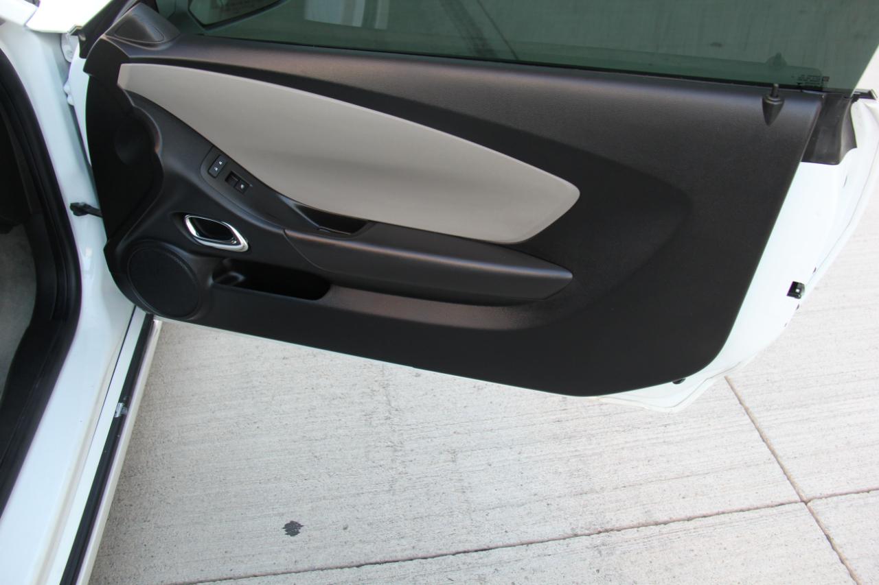 Chevrolet Camaro Coupe 2015