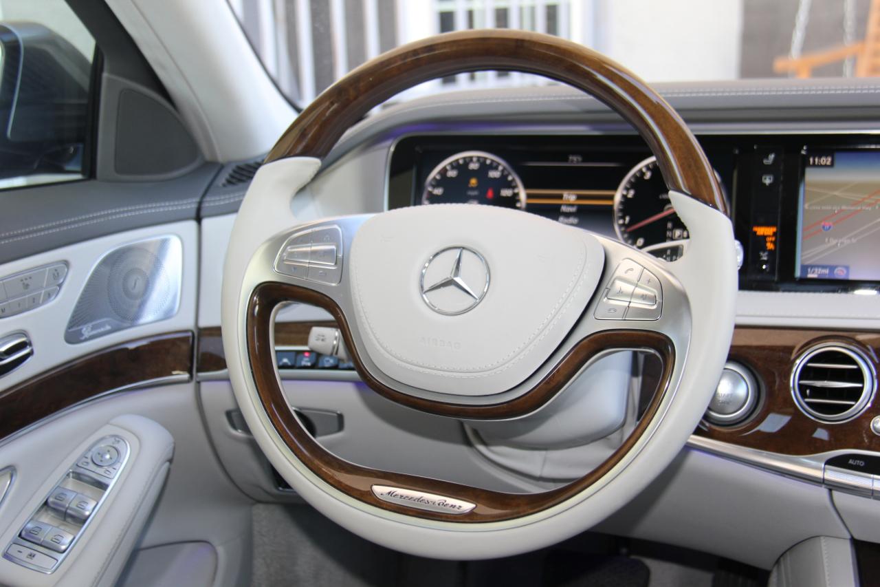 Mercedes-Benz S-Class S550 2015